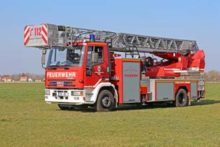 Neue Drehleiter DLK 23-12 GL CC